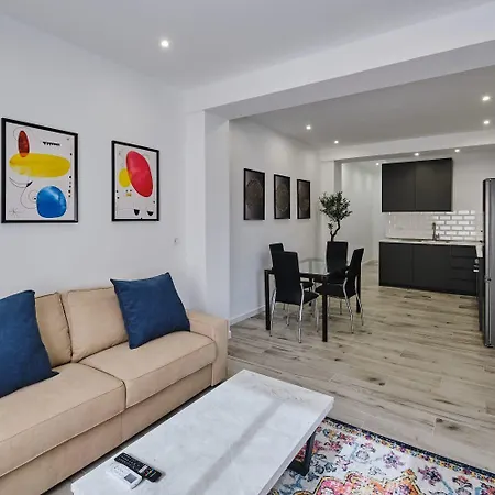 Apartment Arenas Flat *